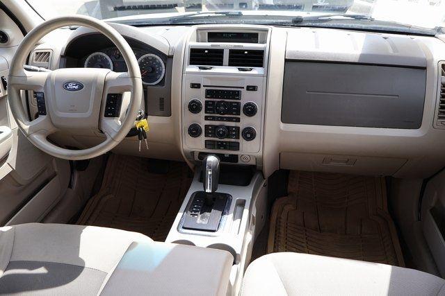 Ford Escape  2008