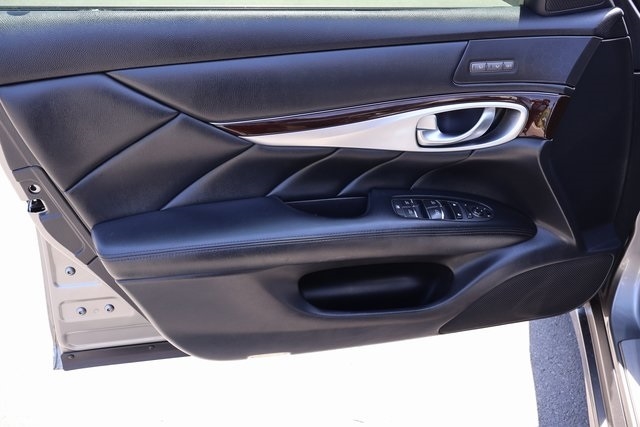 Infiniti M37  2013 Infiniti M37  2013