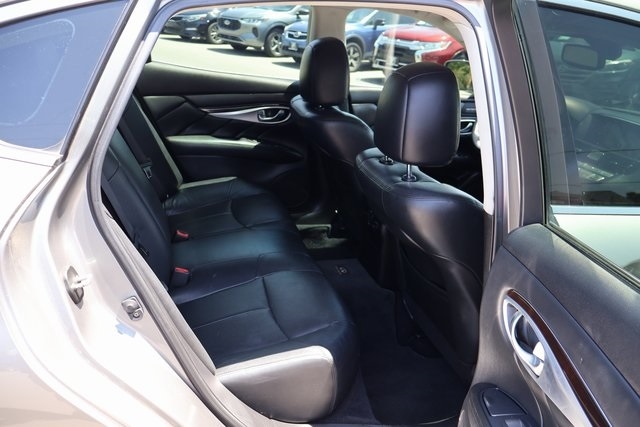 Infiniti M37  2013 Infiniti M37  2013