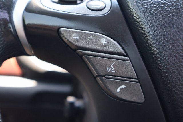 Infiniti M37  2013 Infiniti M37  2013