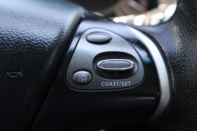 Infiniti M37  2013 Infiniti M37  2013