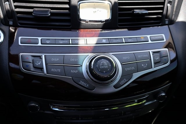 Infiniti M37  2013 Infiniti M37  2013