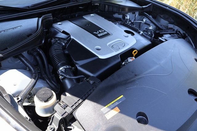 Infiniti M37  2013 Infiniti M37  2013