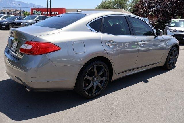 Infiniti M37  2013