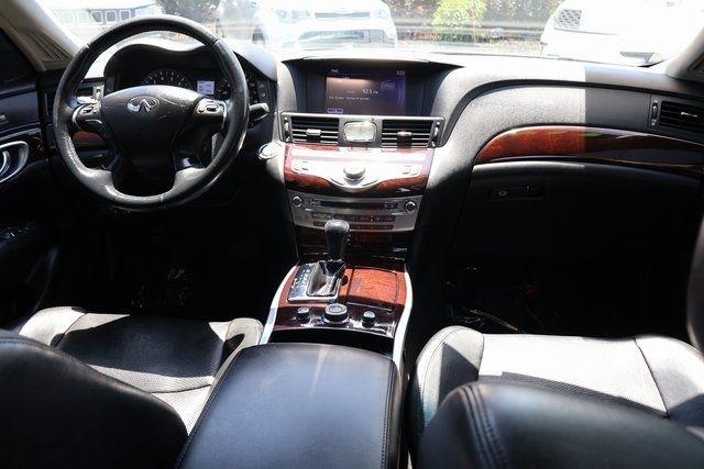Infiniti M37  2013