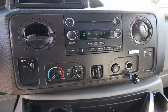 Ford E-Series Cutaway  2019 Ford E-Series Cutaway  2019
