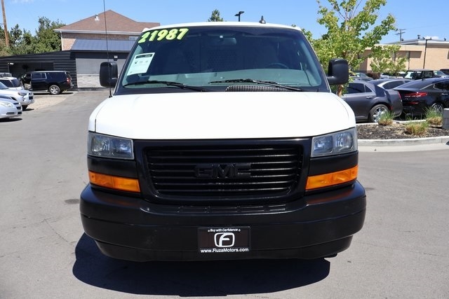 GMC Savana Cargo Van  2019 GMC Savana Cargo Van  2019