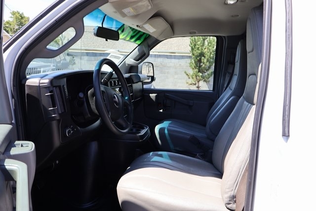 GMC Savana Cargo Van  2019 GMC Savana Cargo Van  2019