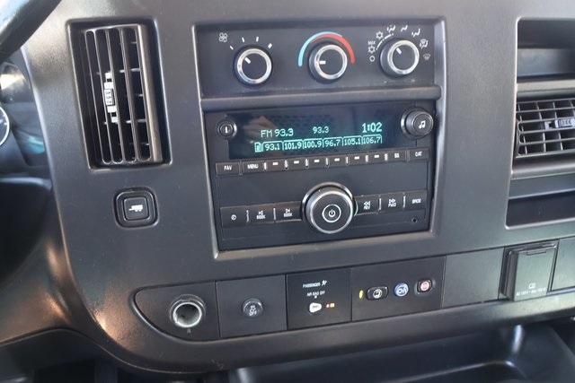 GMC Savana Cargo Van  2019 GMC Savana Cargo Van  2019