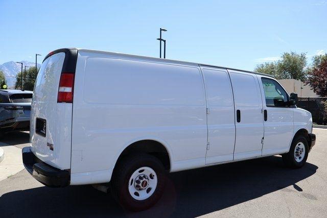 GMC Savana Cargo Van  2019