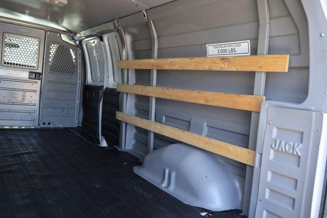 GMC Savana Cargo Van  2019