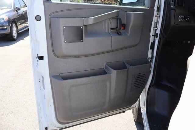 GMC Savana Cargo Van  2019