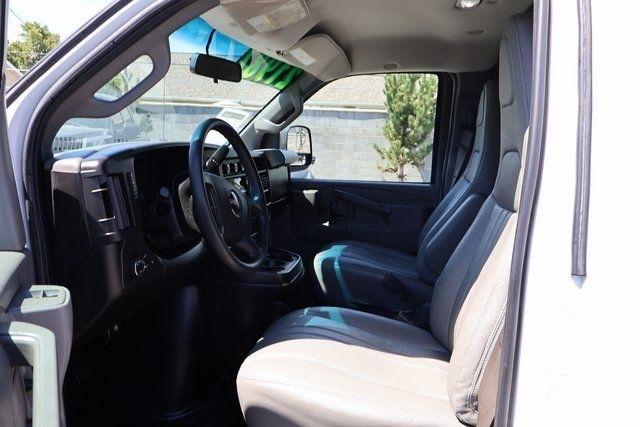 GMC Savana Cargo Van  2019