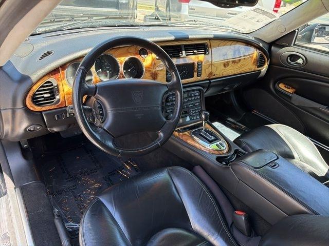 Jaguar XK8  2006
