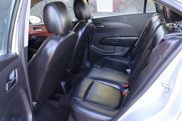 Chevrolet Sonic  2015