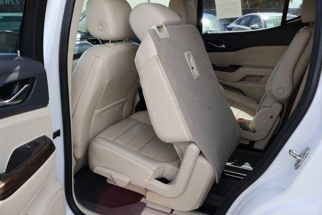 GMC Acadia  2021