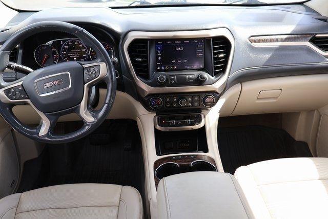 GMC Acadia  2021