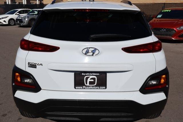 Hyundai Kona  2021