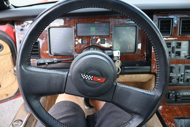 Chevrolet Corvette  1984