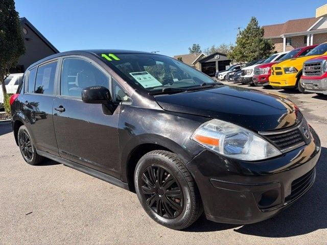 Nissan Versa  2011