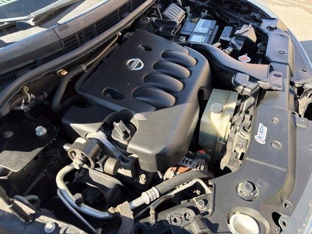 Nissan Versa  2011