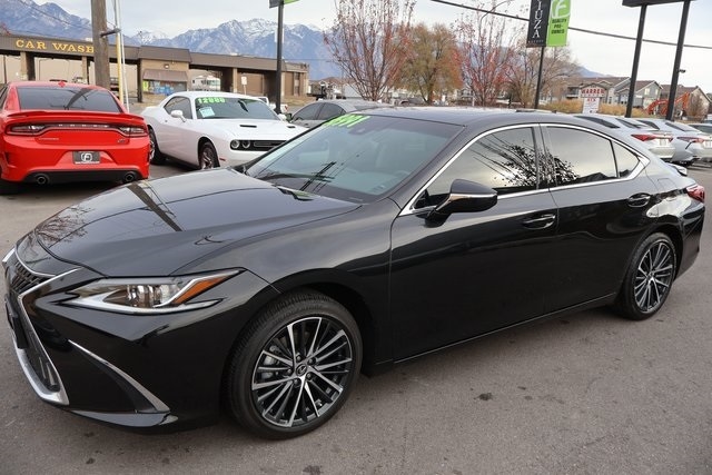 Lexus ES  2024