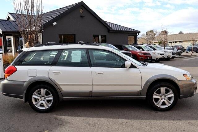 Subaru Legacy Wagon (Natl)  2005