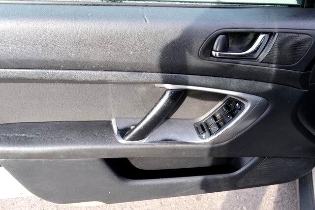 Subaru Legacy Wagon (Natl)  2005