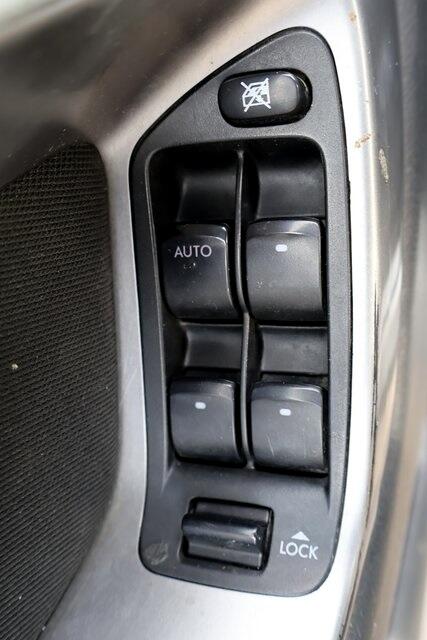 Subaru Legacy Wagon (Natl)  2005