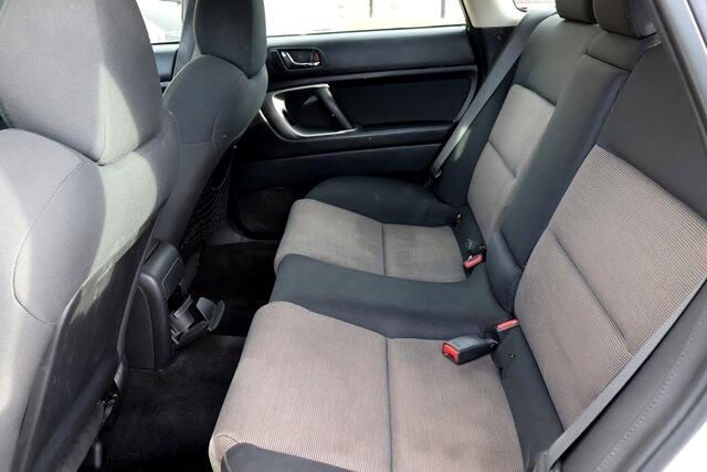 Subaru Legacy Wagon (Natl)  2005