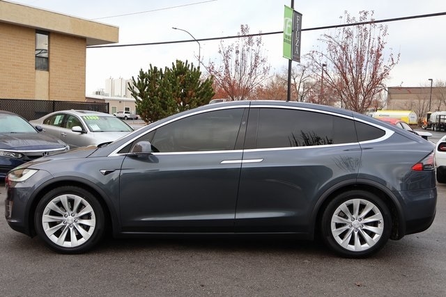Tesla Model X  2017