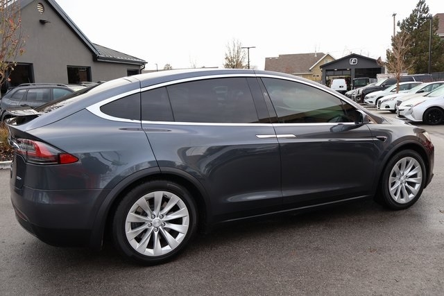 Tesla Model X  2017