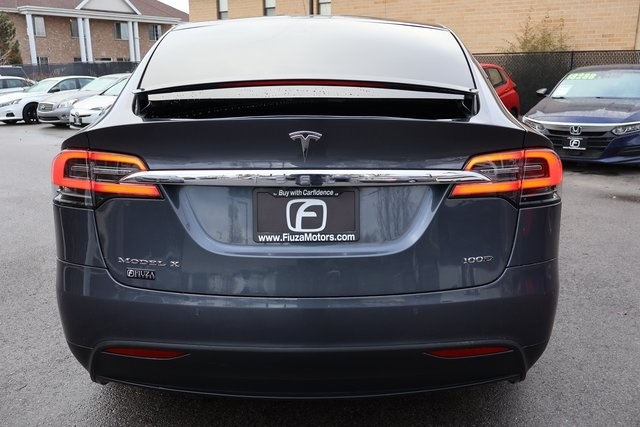 Tesla Model X  2017