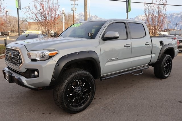 Toyota Tacoma  2018