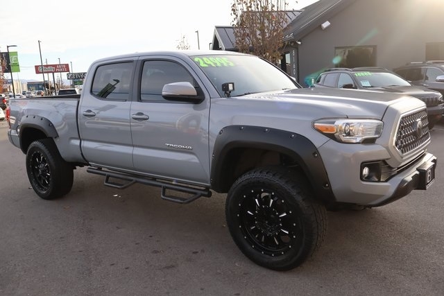 Toyota Tacoma  2018