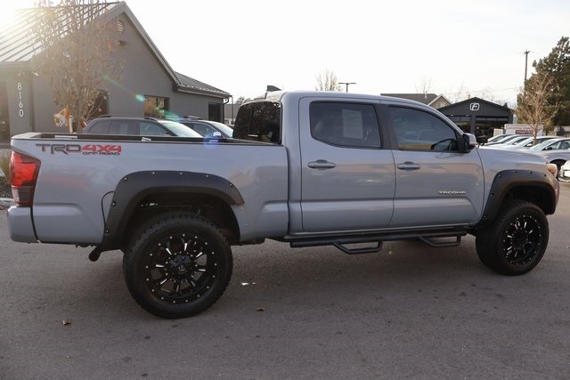 Toyota Tacoma  2018