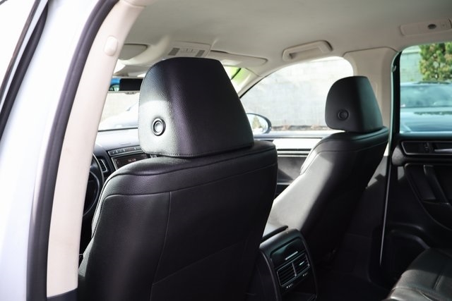 Volkswagen Touareg  2016