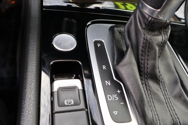 Volkswagen Touareg  2016