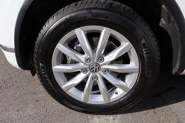 Volkswagen Touareg  2016