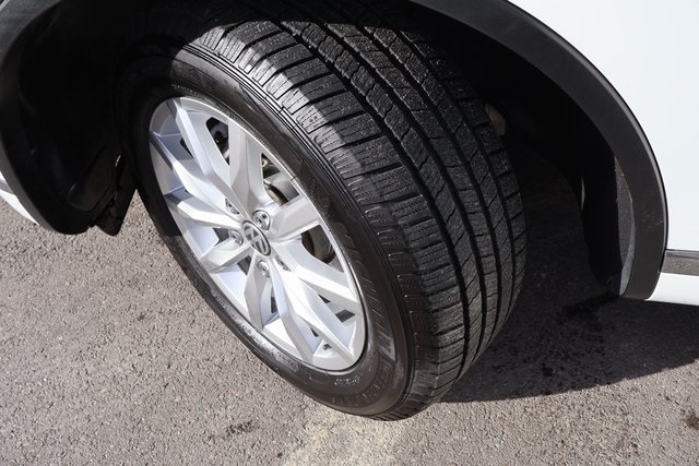 Volkswagen Touareg  2016