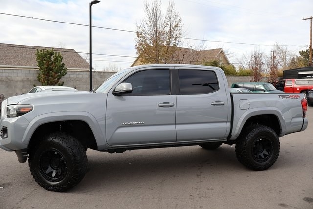 Toyota Tacoma  2018
