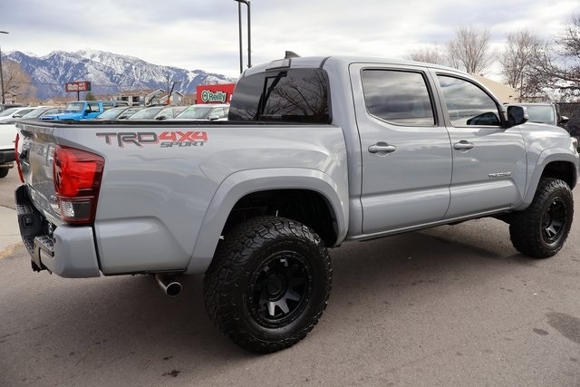 Toyota Tacoma  2018