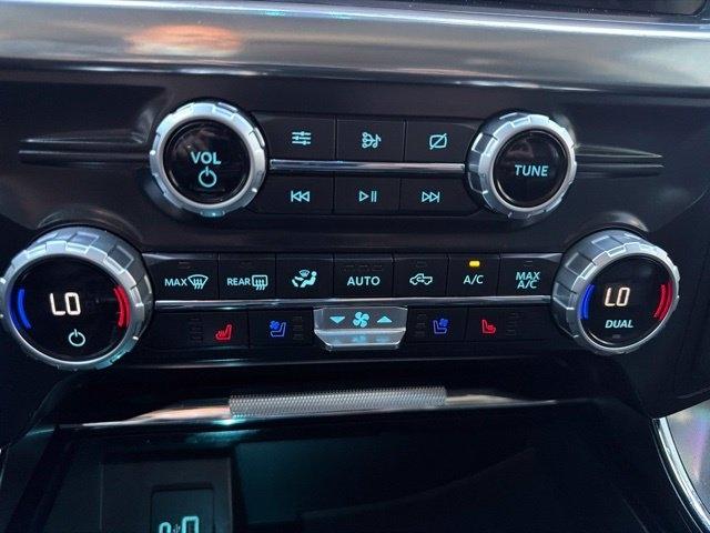 Ford F-150  2021
