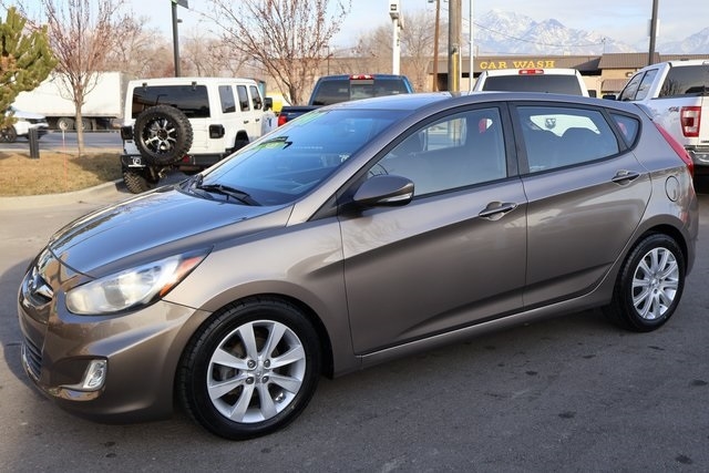 Hyundai Accent  2013