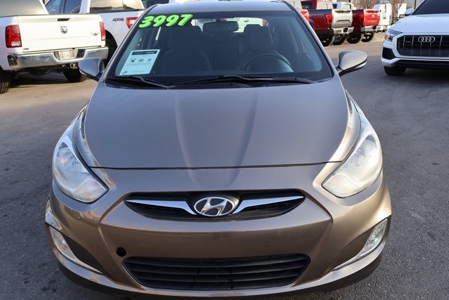 Hyundai Accent  2013