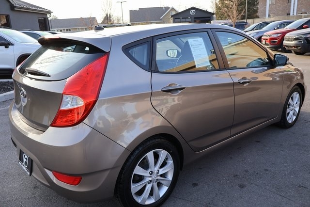 Hyundai Accent  2013