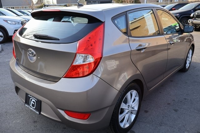 Hyundai Accent  2013