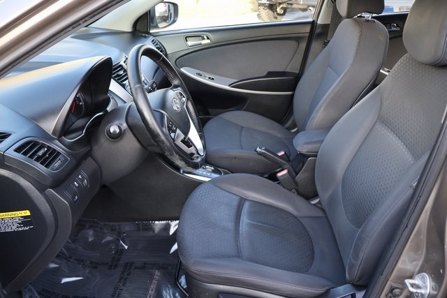 Hyundai Accent  2013