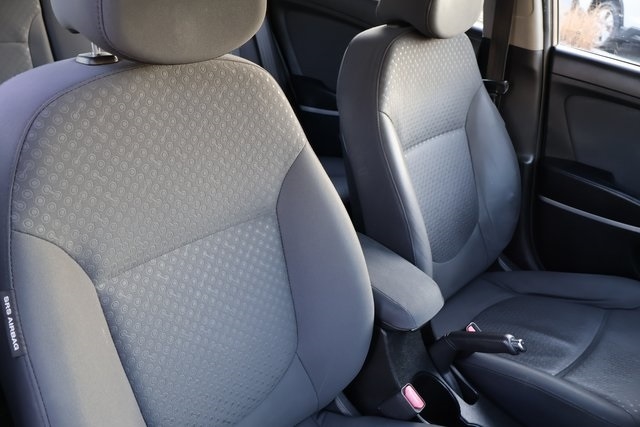 Hyundai Accent  2013