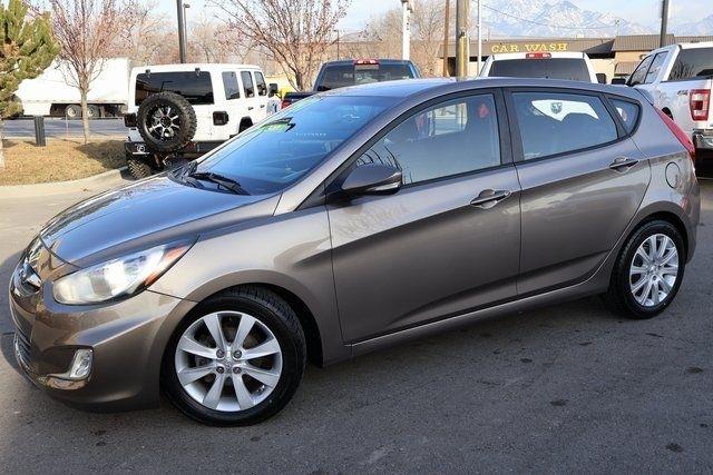 Hyundai Accent  2013